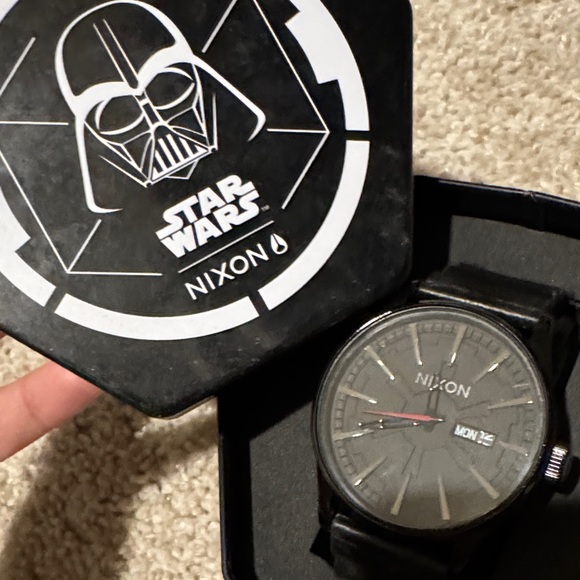 Nixon Star Wars Vader Leather Sentry Watch - Picture 4 of 5
